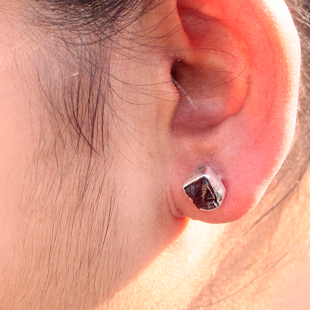 925 Sterling Silver Garnet Uncut Bezel Eartop Studs - Minimalist Raw Gemstone Jewelry for Women