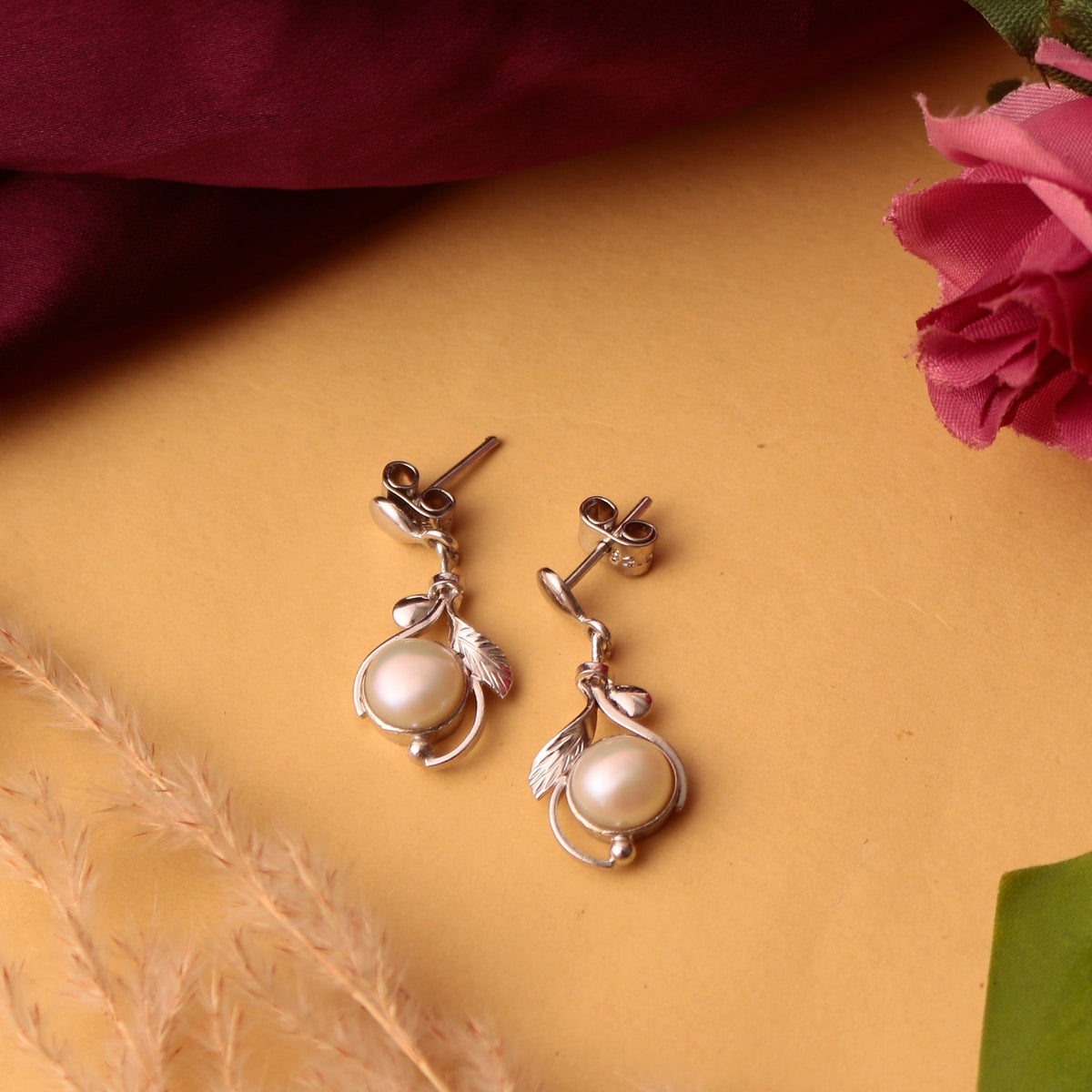 925 Sterling Silver Earrings With Pearls Stone – A Classic and Sophisticated Design for Every Occasion