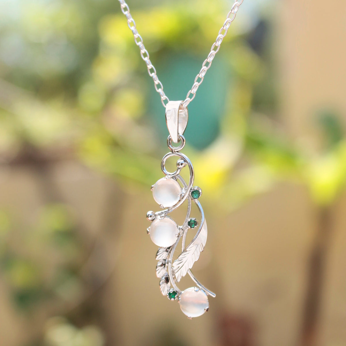 925 Sterling Silver Moonstone & Emerald Pendant with Chain for Women |  Necklace | Party Wear Jewellery | Designer Wedding Pendant Set | Elegant Gift for Her | Fashion Necklace Women