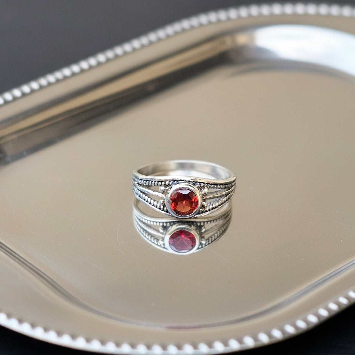 925 Sterling Silver Garnet Ring for Women | Handmade Minimalist Jewelry | Unique Healing Crystal Design | Size 5.3x1.9 cm | One Piece