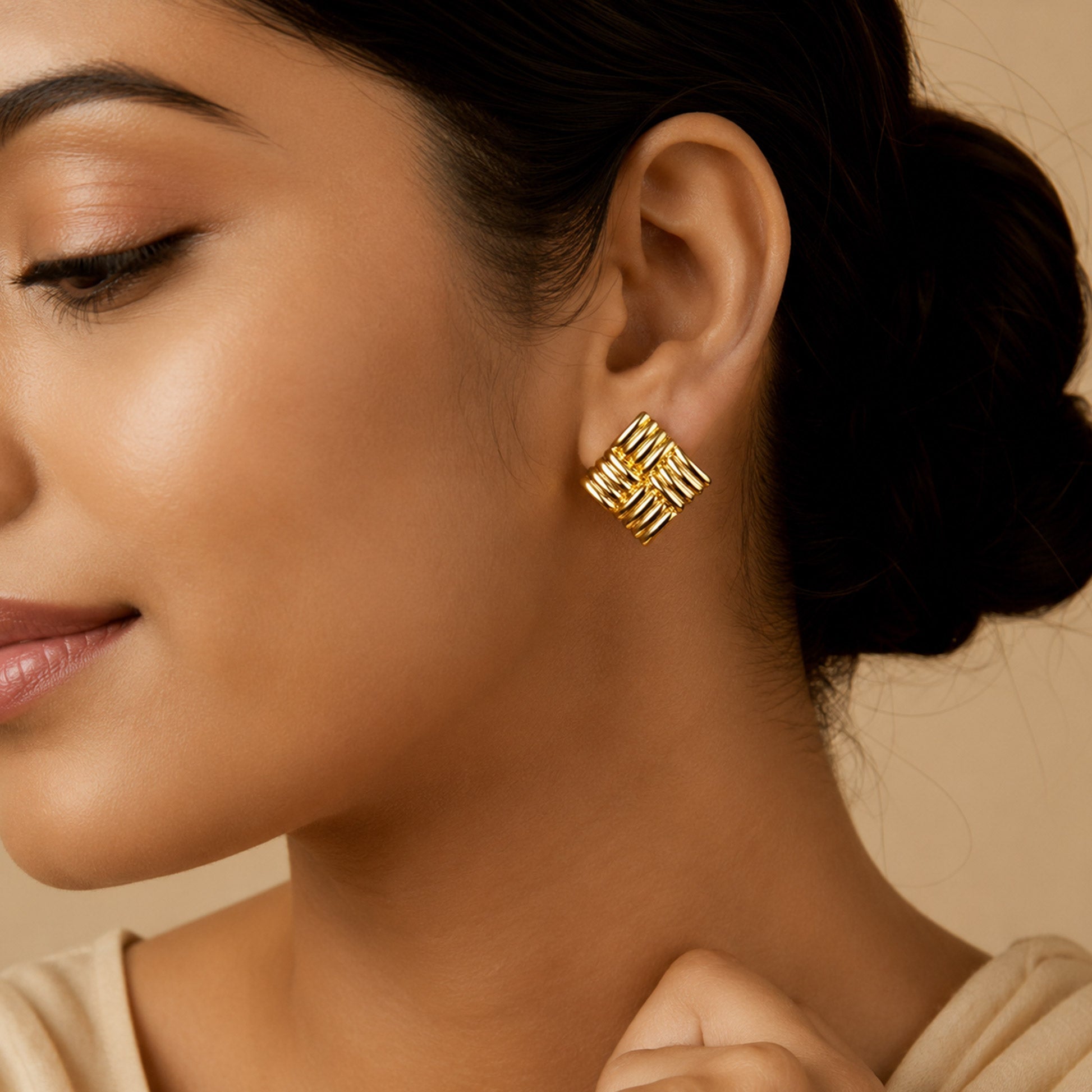 Stylish gold ribbed earrings for women daily wear and party look