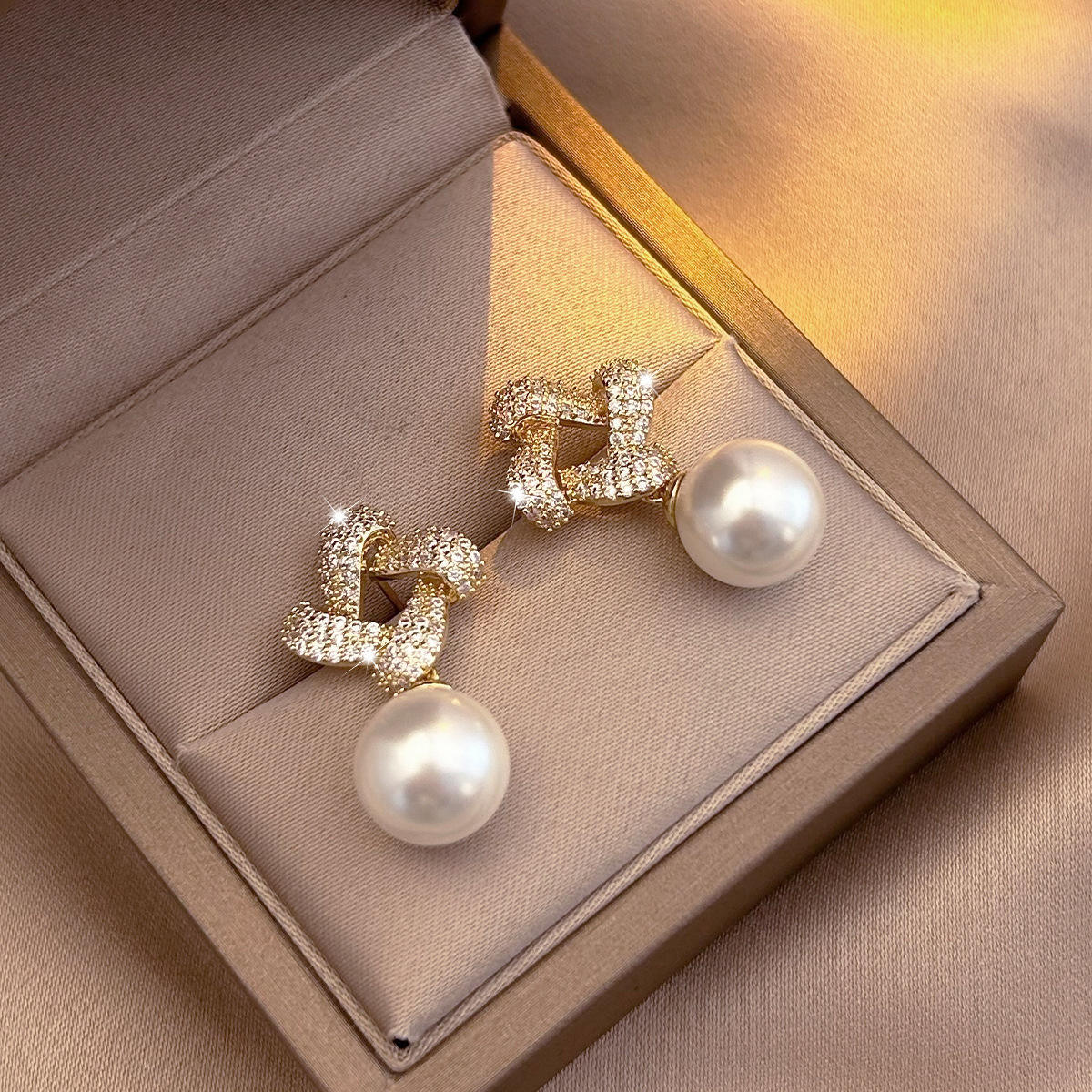 astria-jewellery-gold-plated-bow-stud-earrings-for-women-crystal-knot-with-translucent-butterfly-bow-design-cute-elegant-party-daily-wear-jewellery
