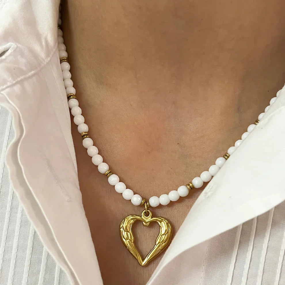 white-beaded-heart-pendant-necklace-for-women-gold-heart-charm-necklace-minimalist-layered-bead-necklace