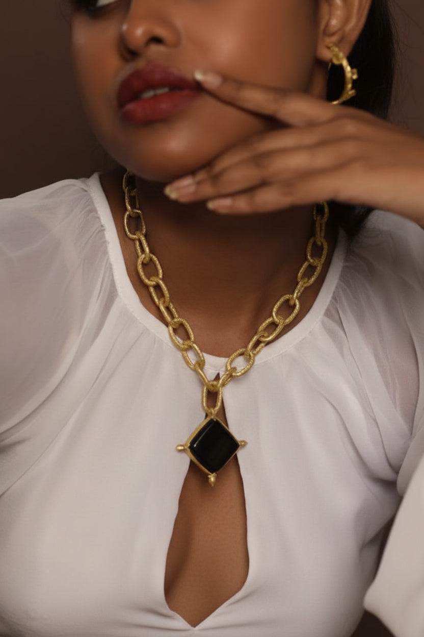 Zerc Neckpiece