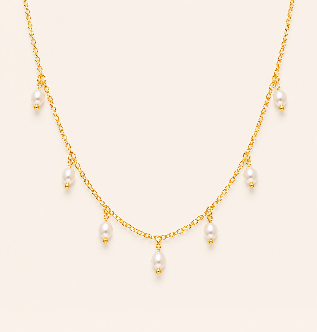 Minimal Pearl Cascade Necklace