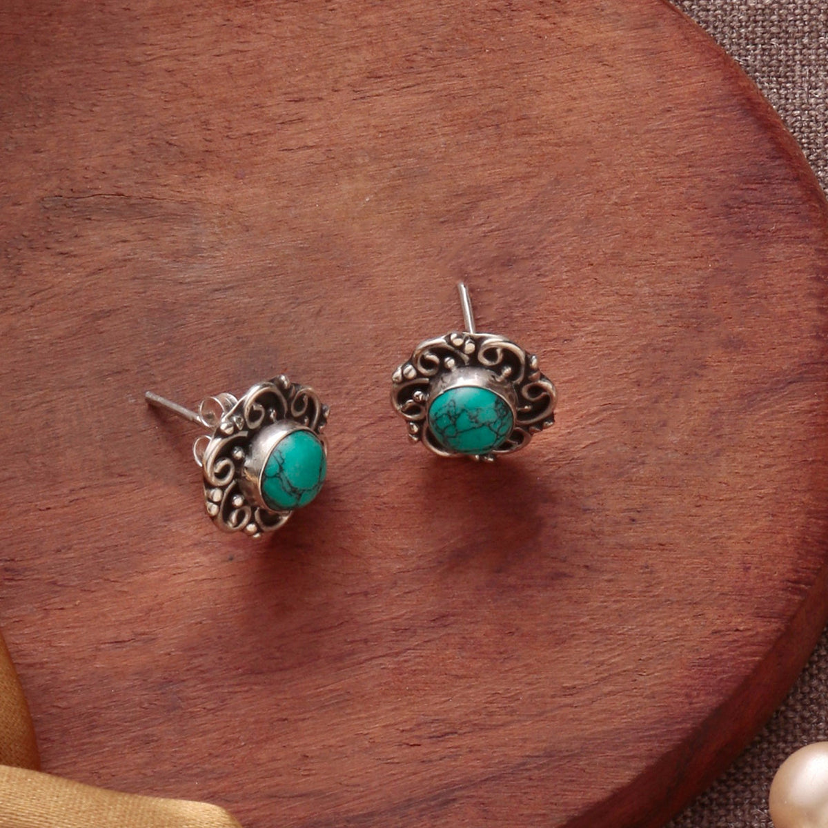 Silver Turquoise Eartops