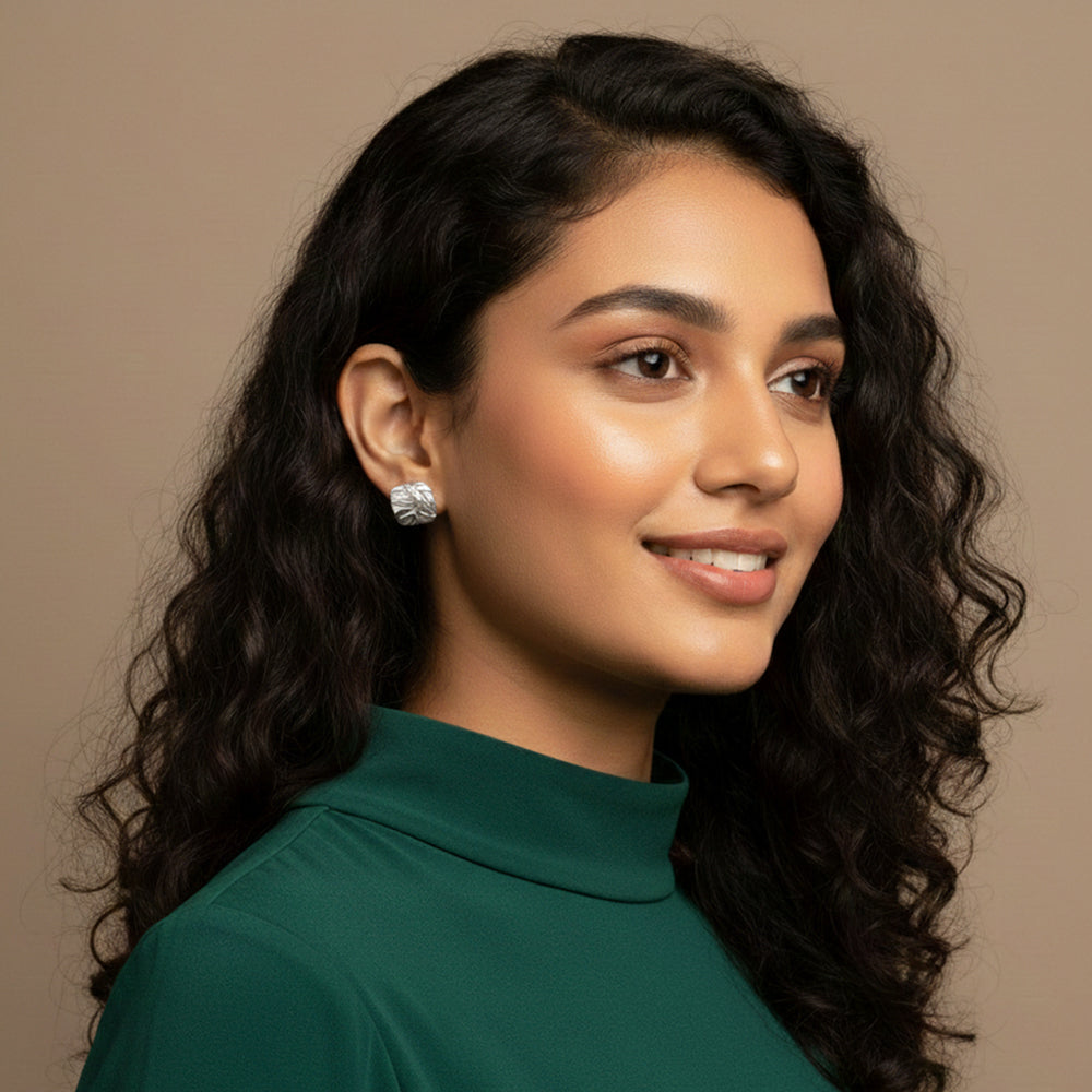 Wavy Light Weight Stud Earrings