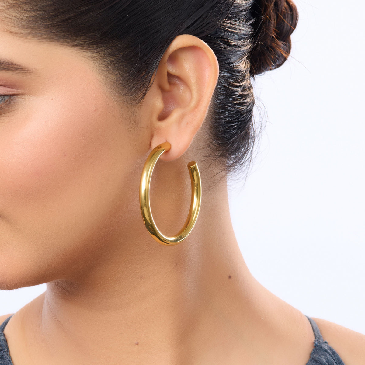 Amore Bold Tubular Hoop Stud Earrings