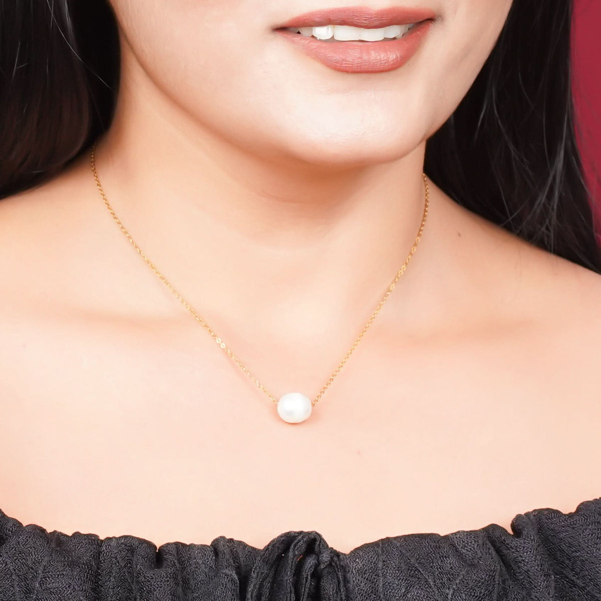 Baroque Pearl Style Gold Necklace