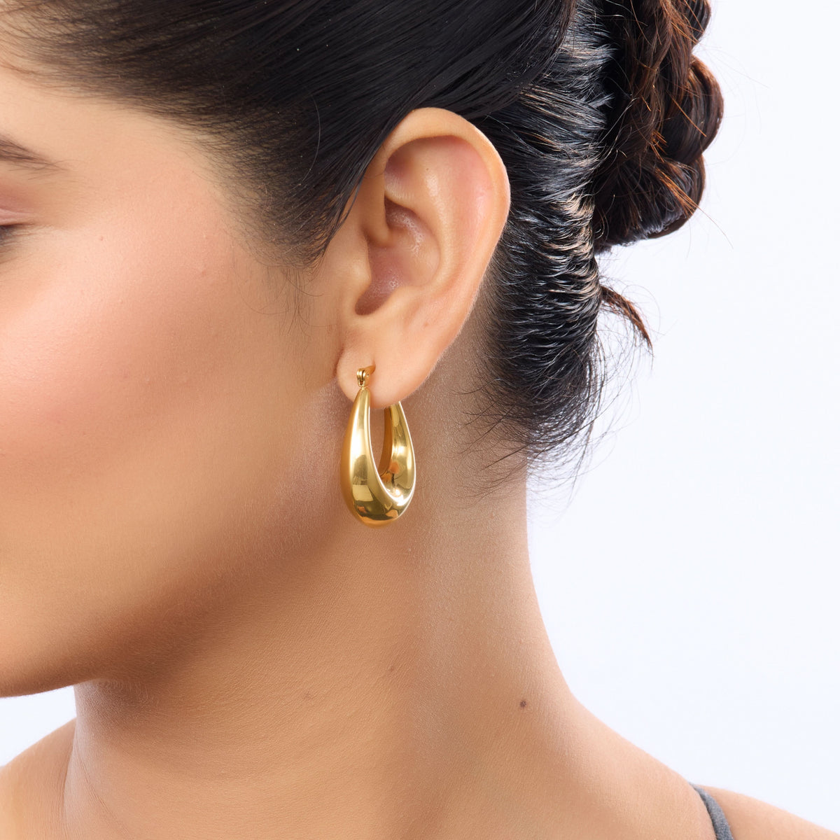 Chunky Graduated Teardrop Mirror Hoop Earrings