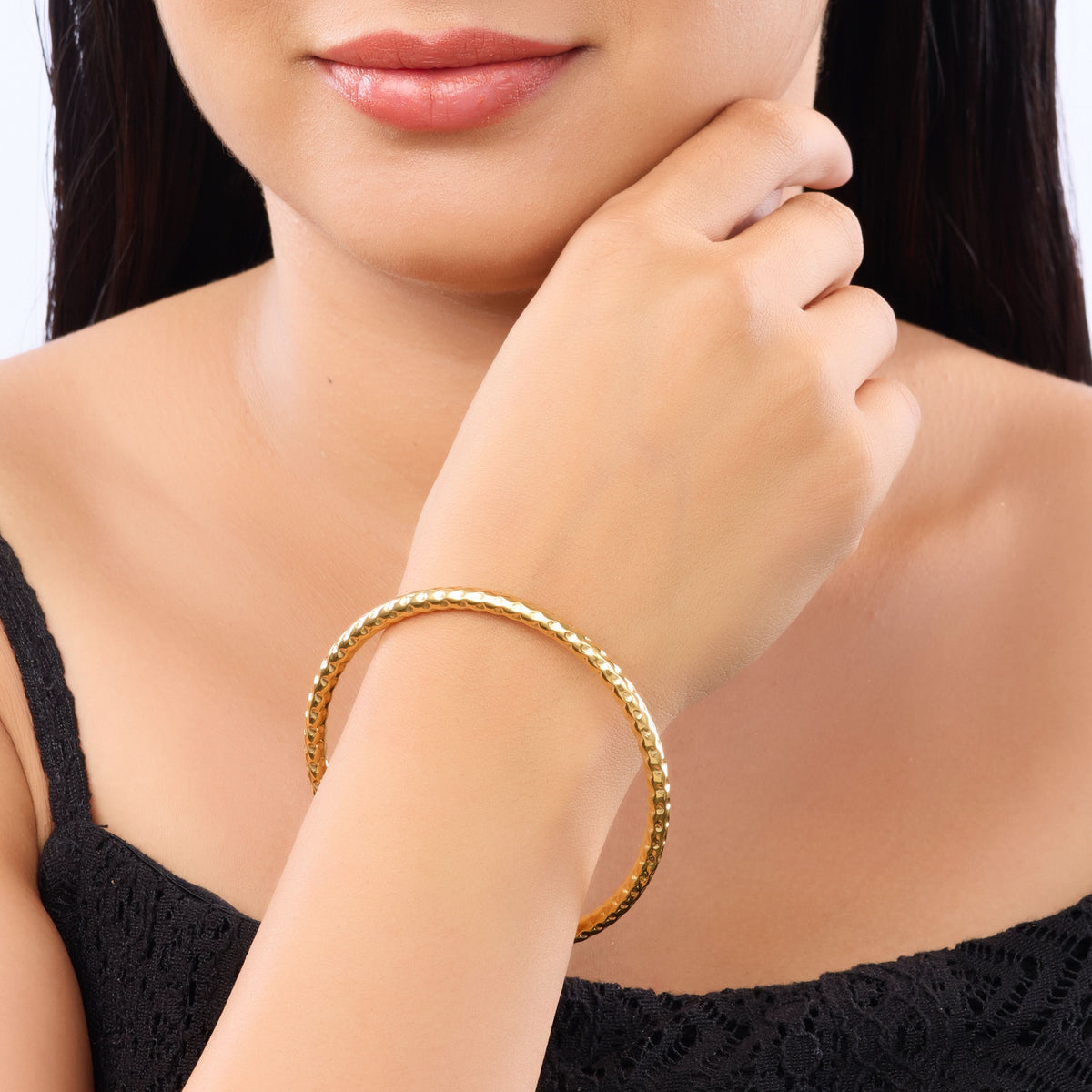 Classic Geometric Profile Smooth Gold Bangle