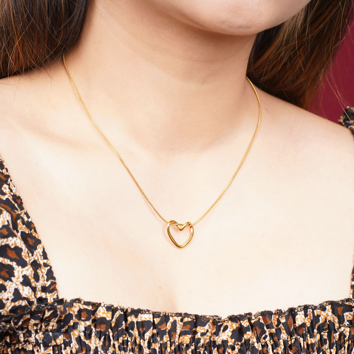 Classic Heart Pendant Daily Commute Necklace