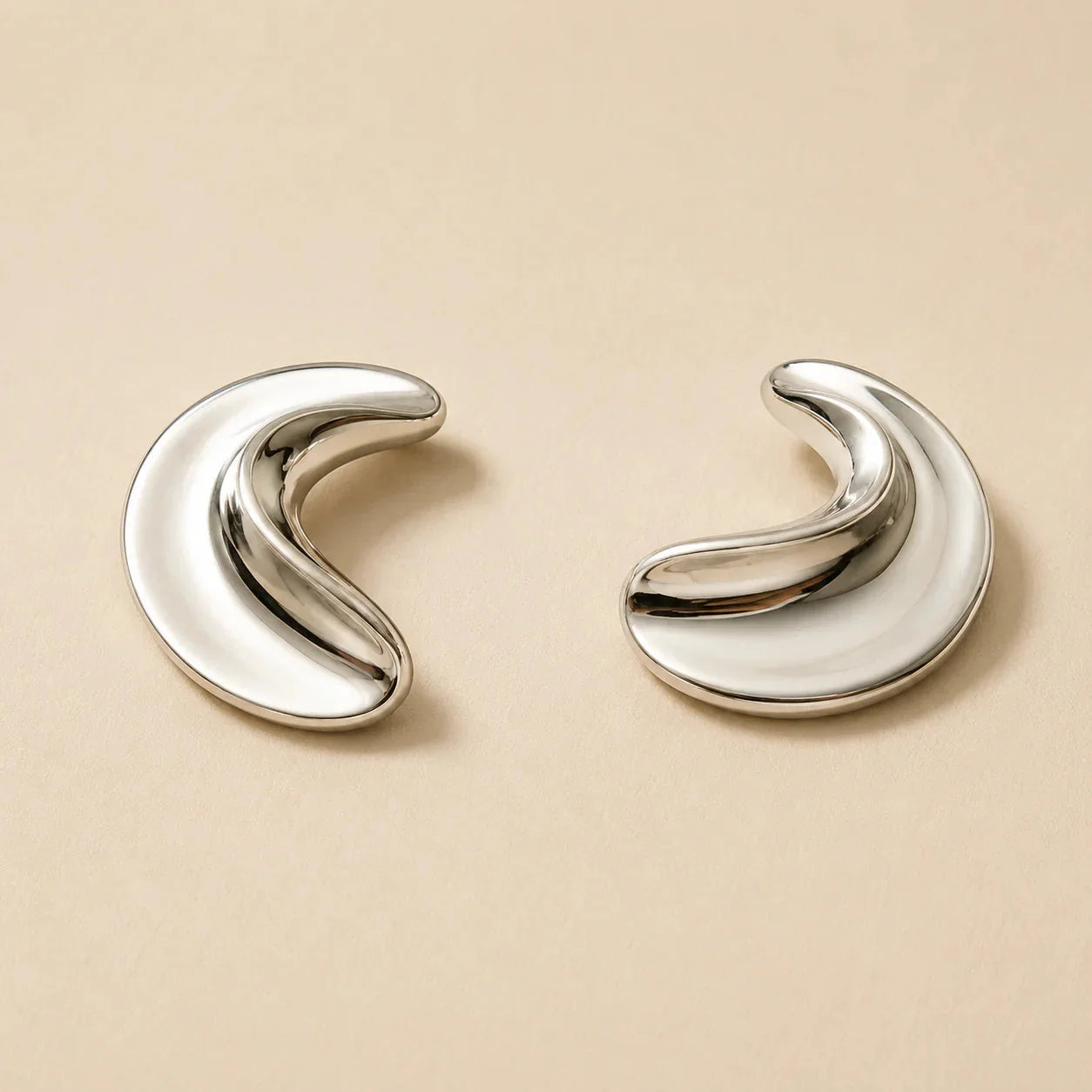 minimalist-silver-chunky-stud-earrings-for-women-modern-abstract-statement-earrings-stainless-steel-anti-tarnish-earrings