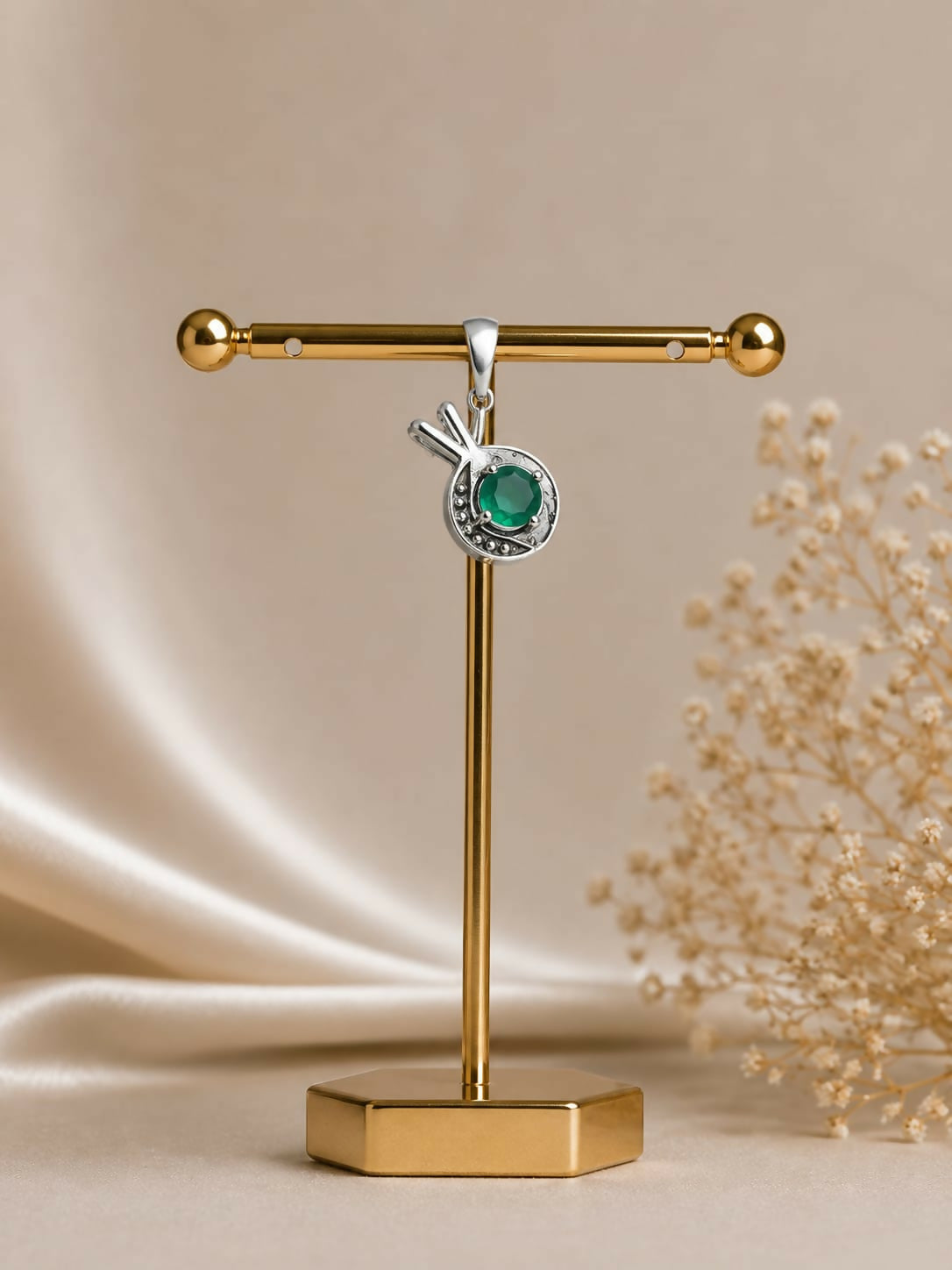 Crescent Green Onyx Pendant in 925 Sterling Silver