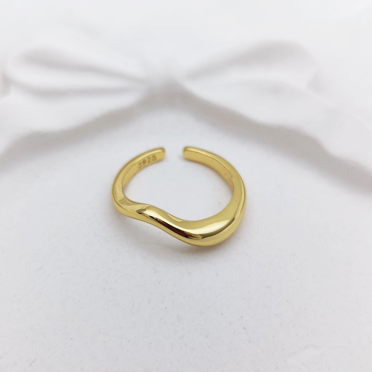 Molten Wave 925 Sterling Silver Ring - iAMORY